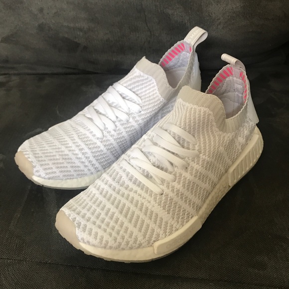 nmd r1 stlt cloud white